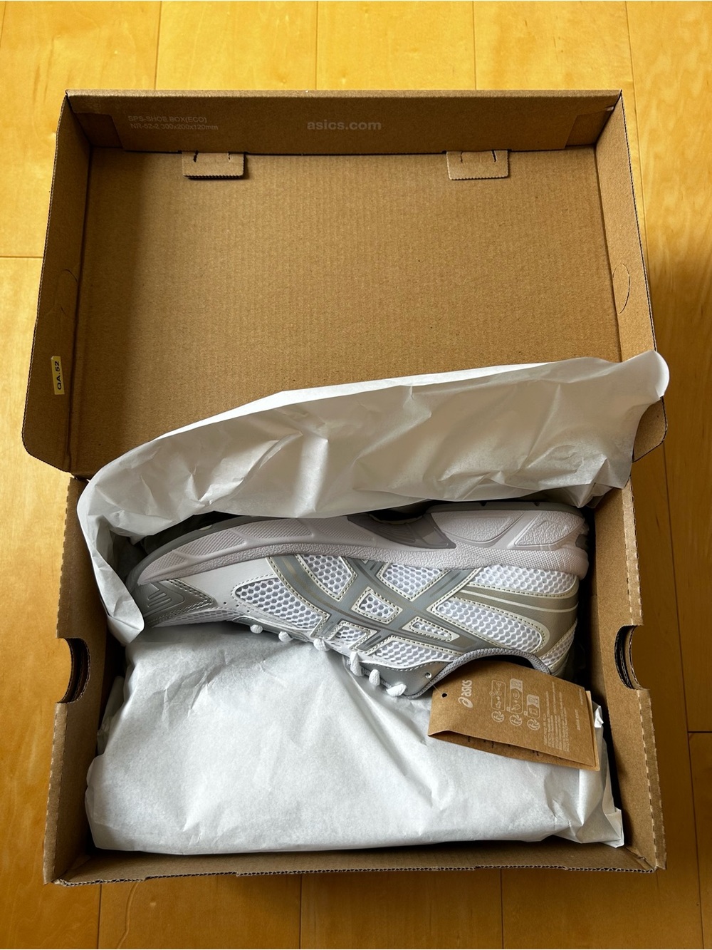 ASICS Women’s White/Silver Athletic Running Shoes